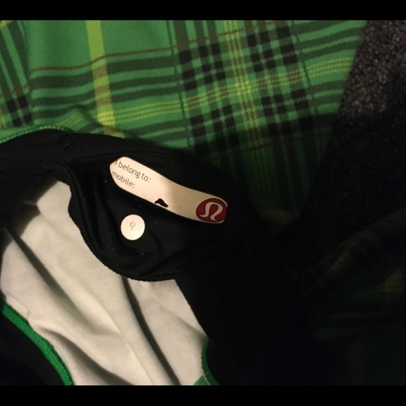 Rare Green Tartan Lululemon plaid capris - Picture 3 of 3